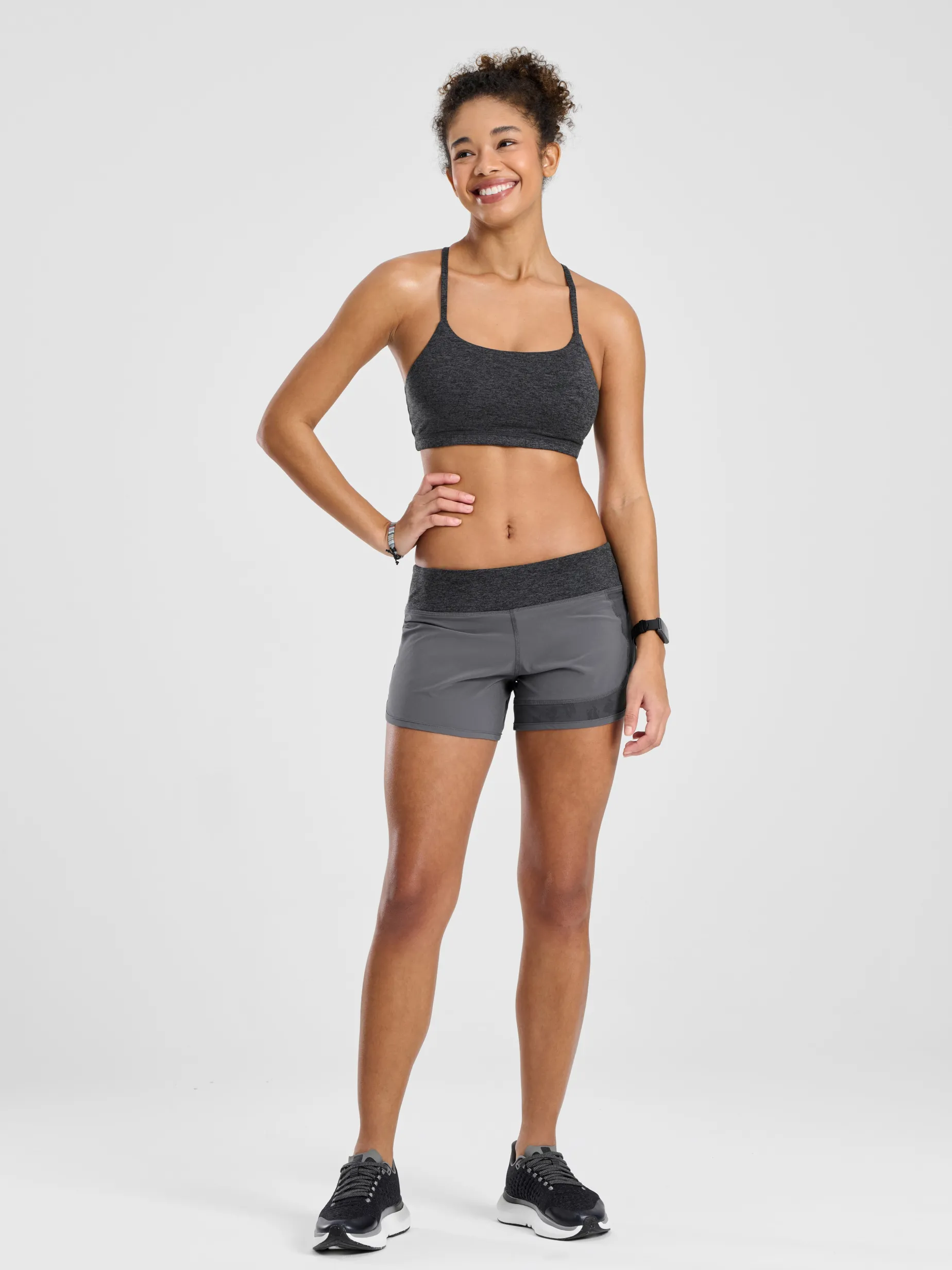 hopper_32.webp Hopper